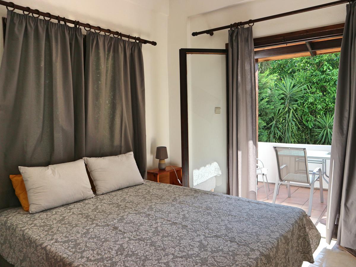 Oliaria Apartments Platanés Eksteriør bilde