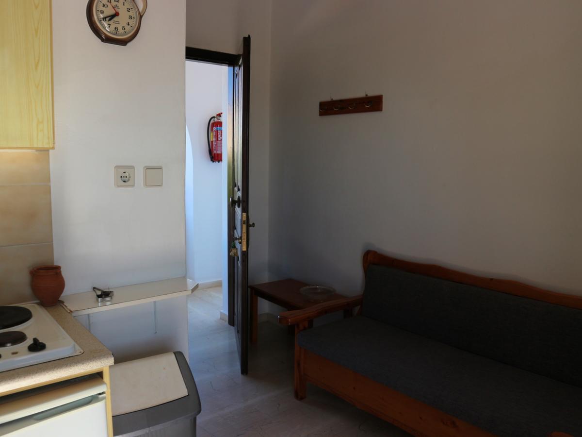 Oliaria Apartments Platanés Eksteriør bilde