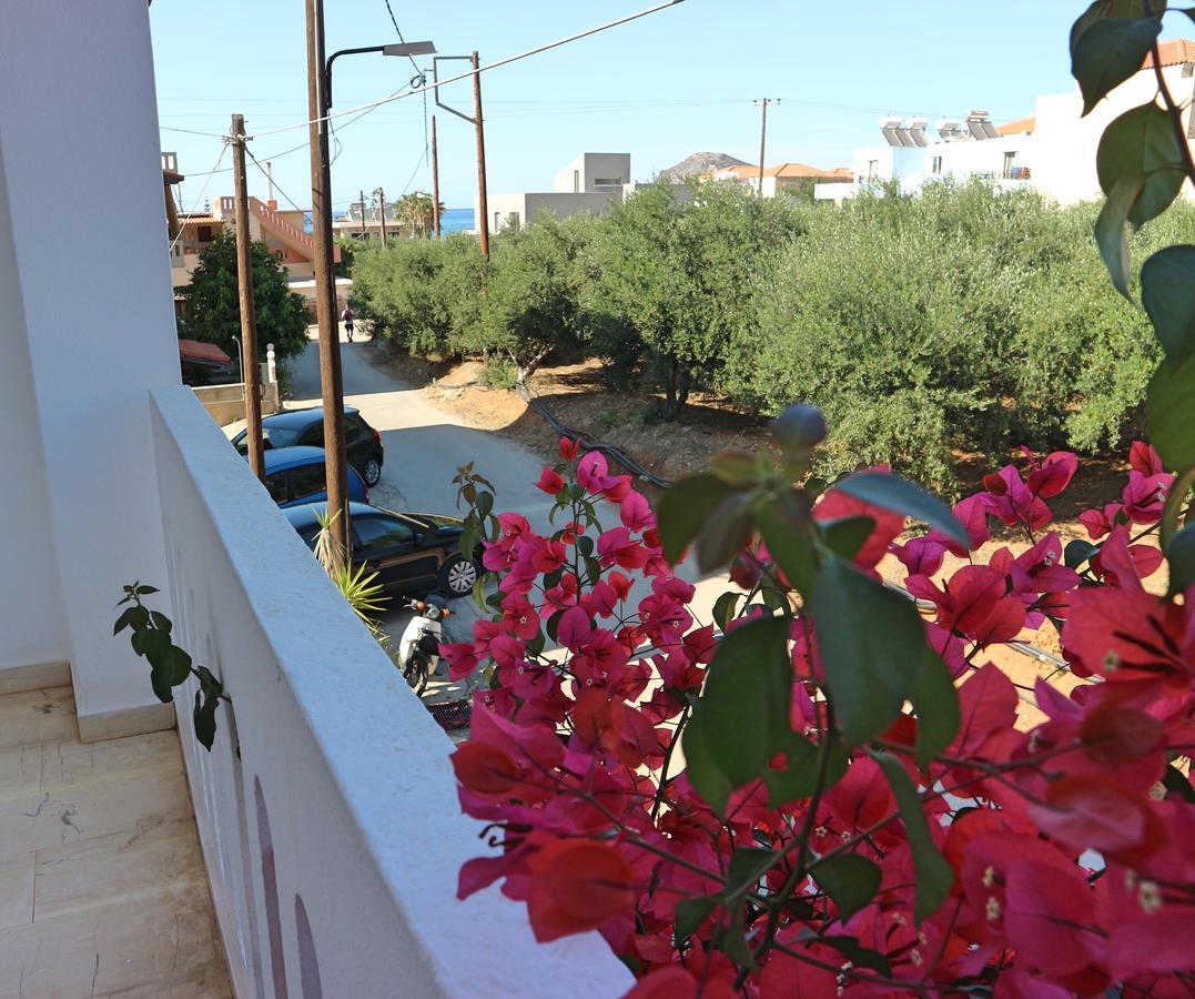 Oliaria Apartments Platanés Eksteriør bilde