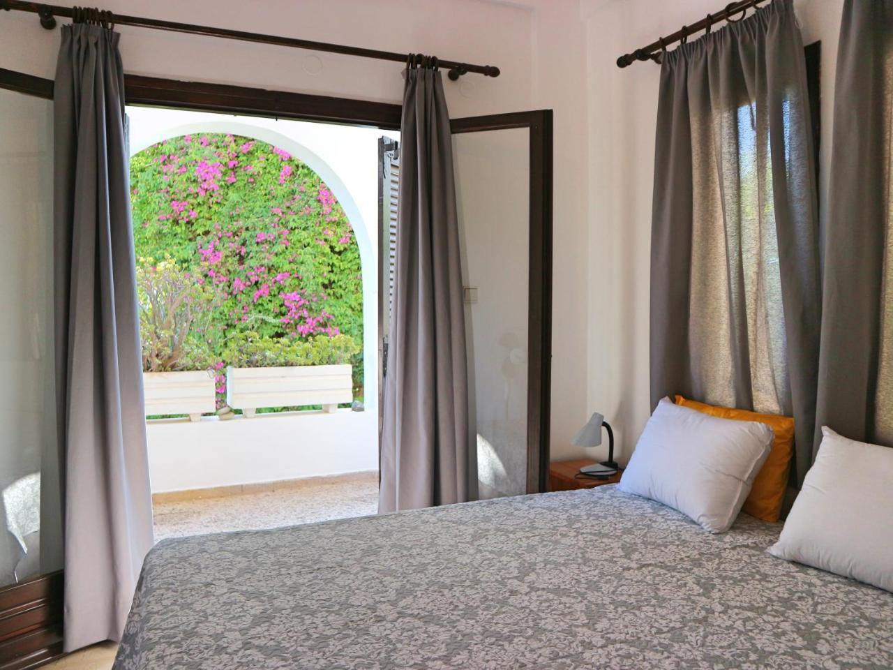 Oliaria Apartments Platanés Eksteriør bilde